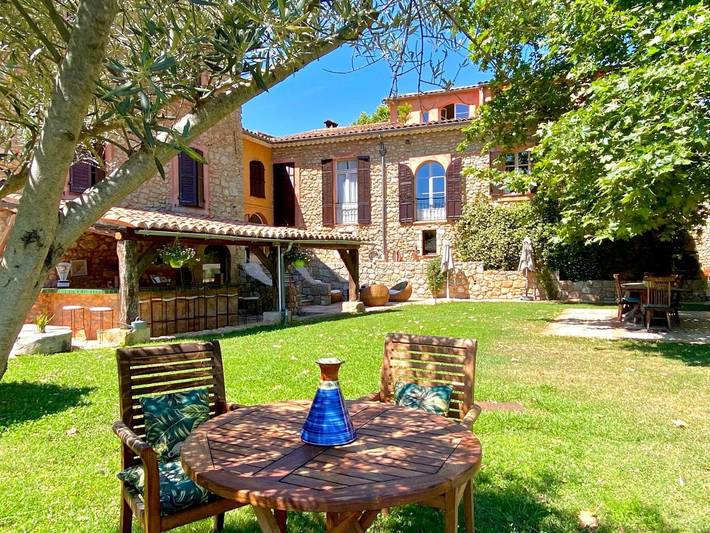 Chambre d’hôte pour 2 personnes, avec jardin ainsi que piscine et vue à Callian - 3