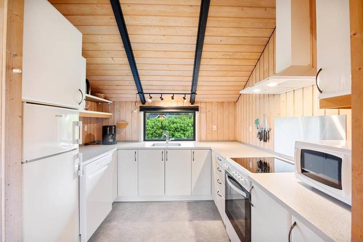 Ferienhaus mit Meerblick für 8 Personen, mit Balkon/Terrasse und Whirlpool sowie Terrasse und Sauna am Ringkøbing Fjord - 3