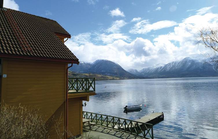 Ganze Ferienwohnung, Ferienwohnung für 4 Personen mit Terrasse in Hardangerfjord