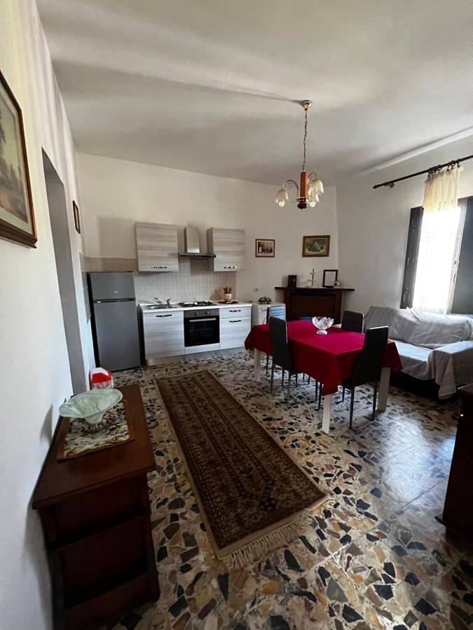 Gîte pour 6 personnes, avec jardin et vue, adapté aux familles à Fluminimaggiore - 4