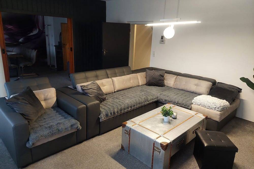 Large vacation home near the lake For 6 people or more possible in Lake Storkow, Storkow