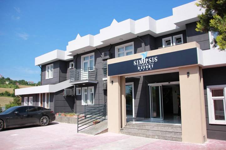 Hôtel pour 2 personnes, avec piscine et jardin, animaux acceptés