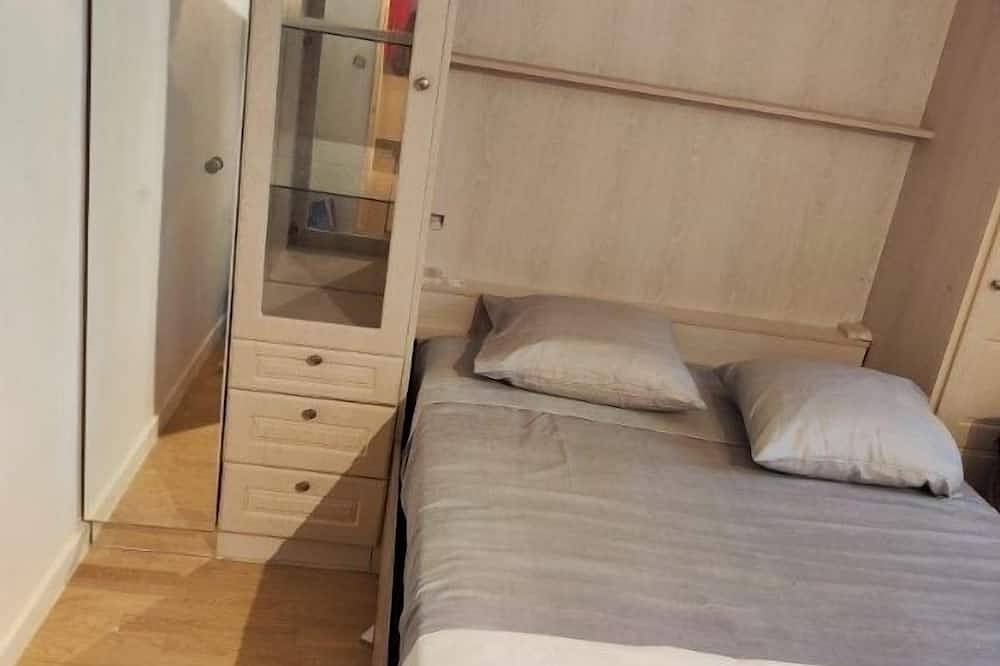 Appartement entier, F2 meublé à 2 stations de l'aéroport Charles de Gaulles, Parc des Expositions in Villepinte, Seine-Saint-Denis