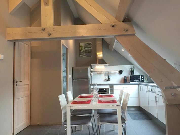 Location de vacances pour 4 personnes, avec Balcon et Terrasse ainsi que Jardin et Vue à Genech