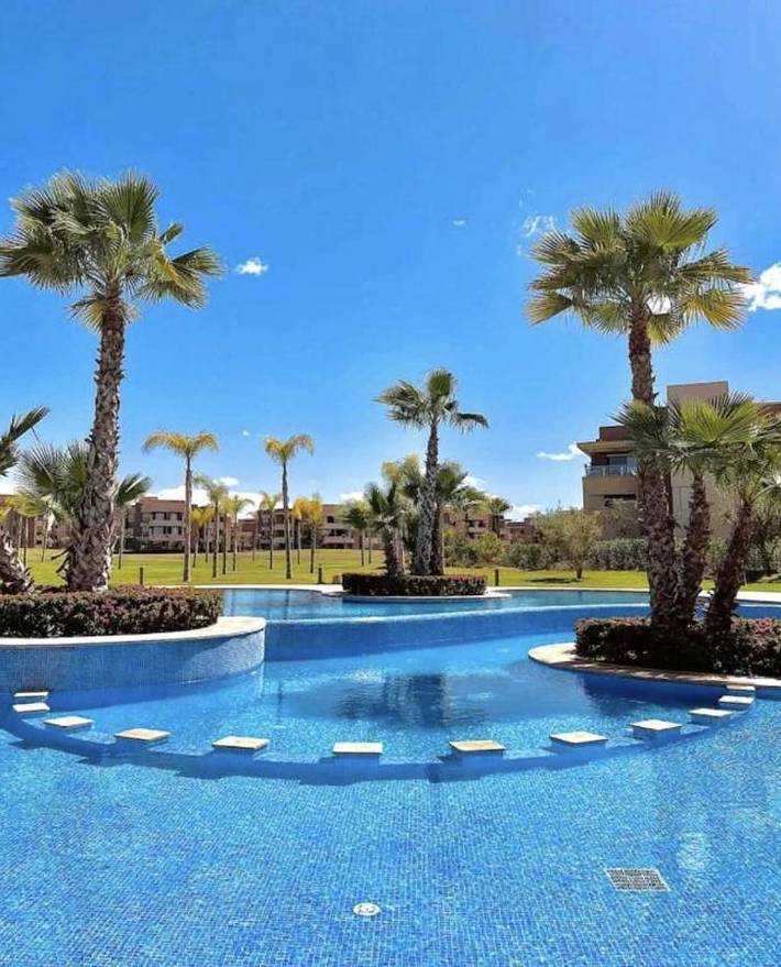 Gîte pour 5 personnes, avec jacuzzi ainsi que piscine et jardin dans The Montgomerie Marrakech