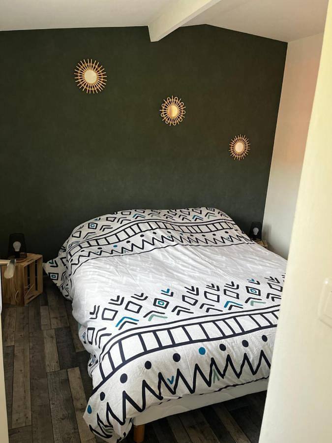 Gîte pour 4 personnes, avec terrasse dans Mailly-le-Camp - 3