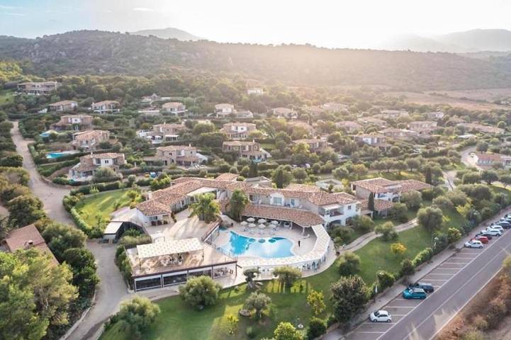 Bungalow für 5 Personen, mit Pool und Balkon in Costa Rei - 4
