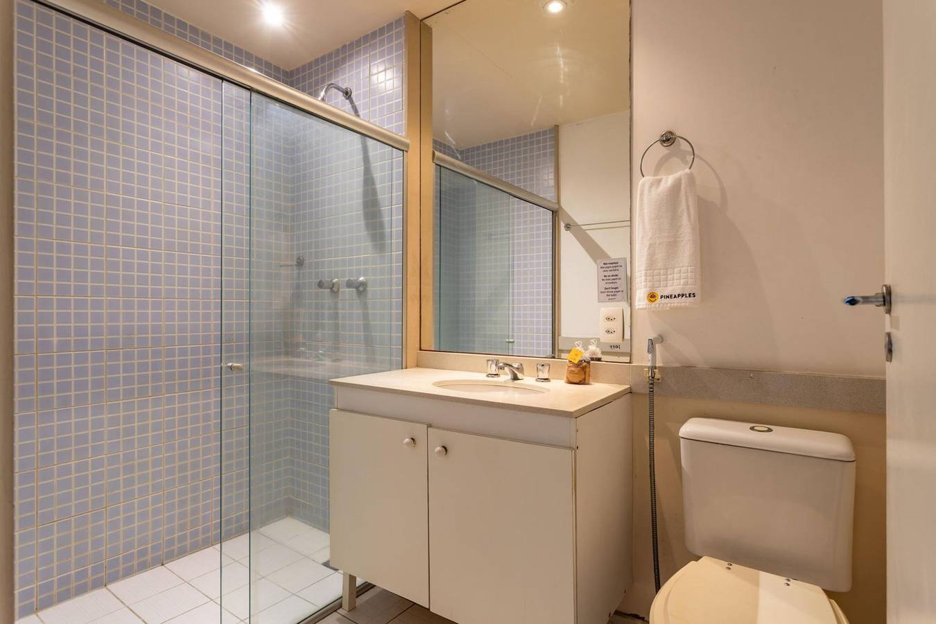 Entire apartment, 2 minutes from Copacabana Beach | Df408 in Copacabana, Rio de Janeiro
