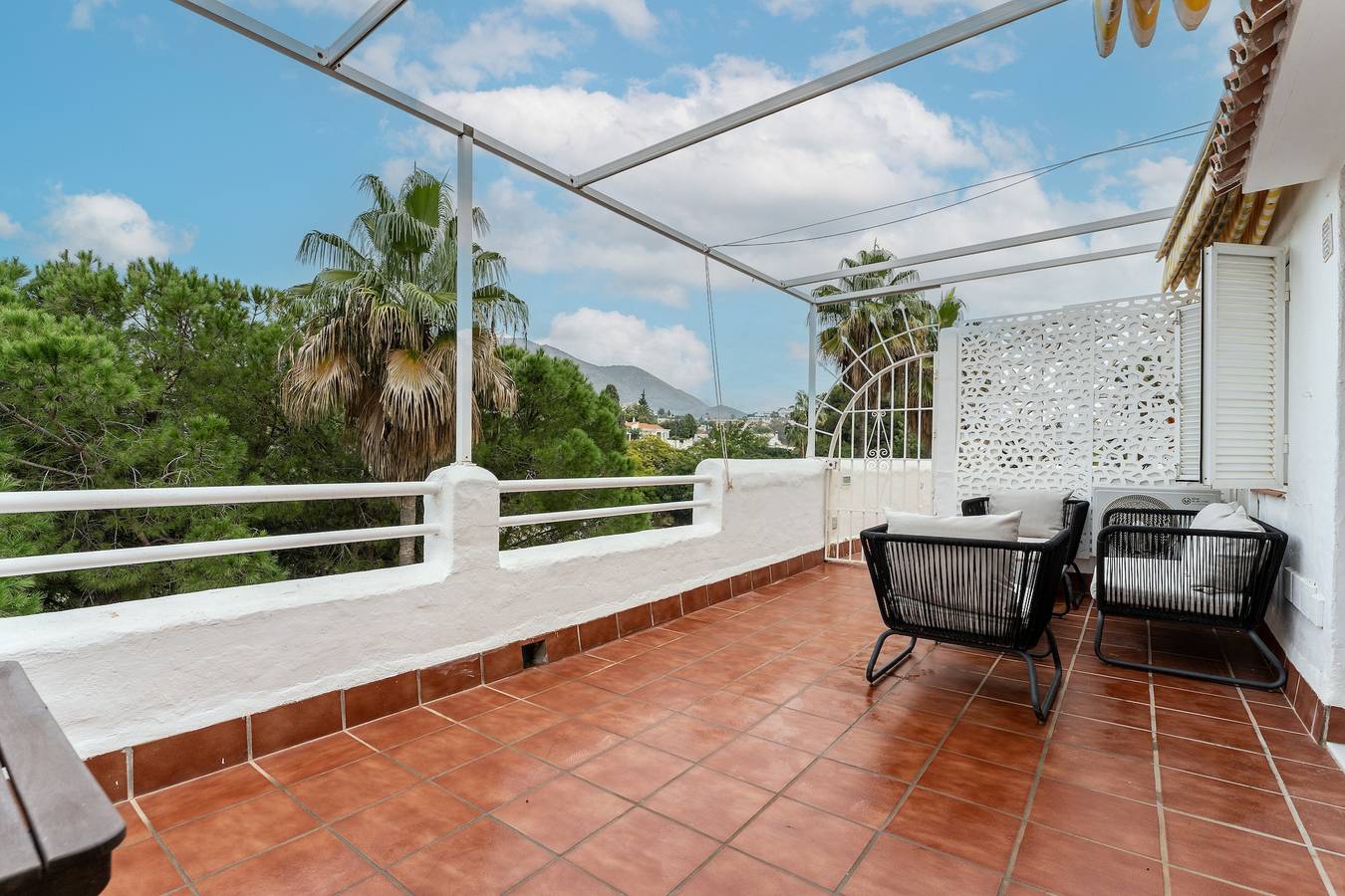 Apartamento entero, Apartamento "Castillo de Torreblanca 2bed1bath" con terraza descubierta privada in Torreblanca (Fuengirola), Fuengirola