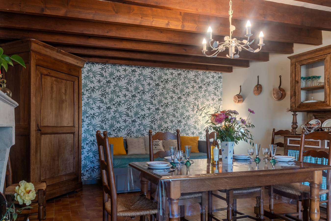 Charmante gîte: "Chai Nous" in Brizambourg, Saint-Jean-d'Angély en omgeving