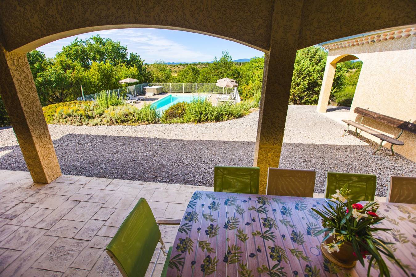 Villa L'Olivier avec Piscine Privée et Spa in Joyeuse, Ardèche