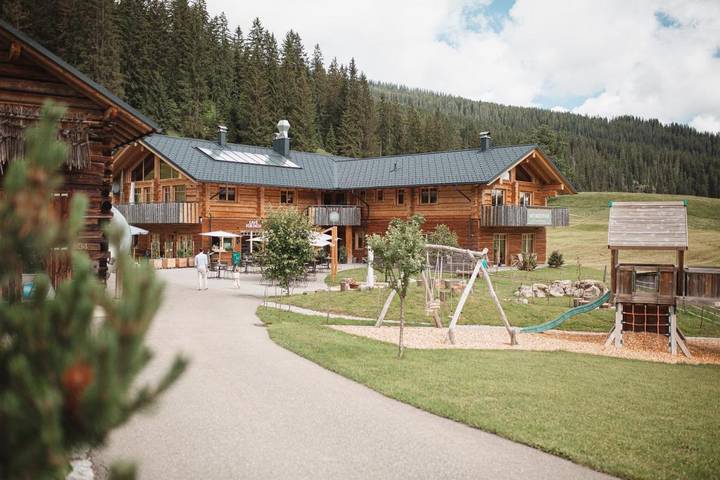 Ferienwohnung für 5 Personen, mit Terrasse und Sauna sowie Ausblick im Kleinwalsertal