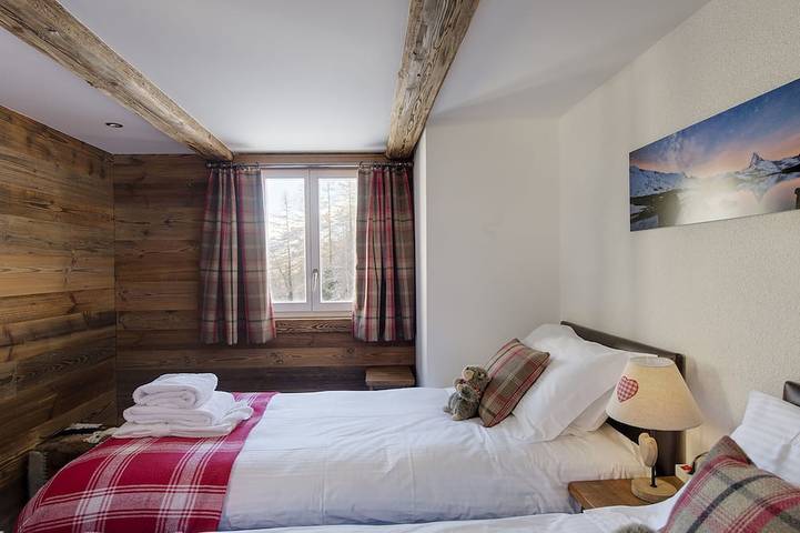 Chalet für 8 Personen, mit Garten und Whirlpool in der Schweiz - 2