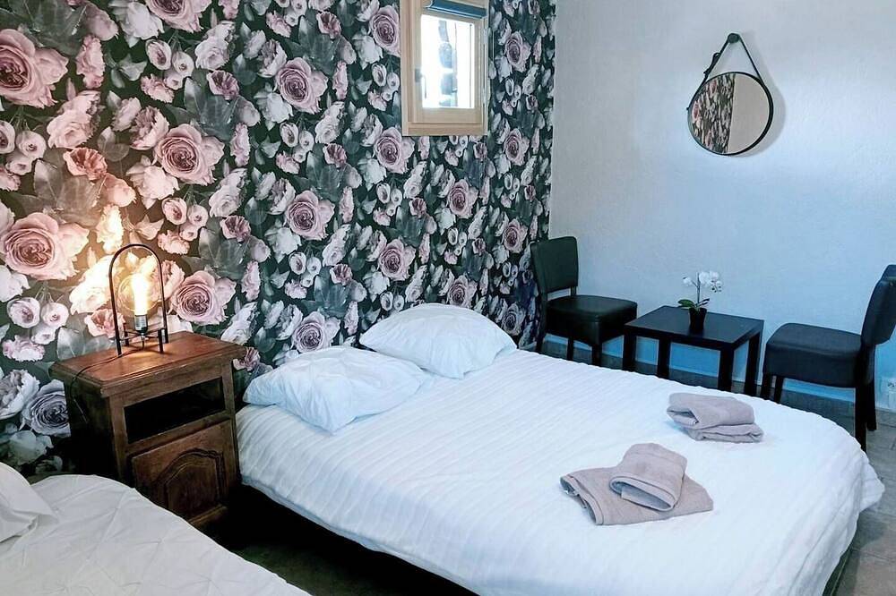 Casa 2040 Family-Friendly Chalet Saint-Véran in Saint-Véran, Queyras