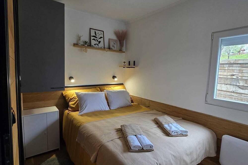 Panorama House - Panoramic Mountain Retreat - Private Bbq & Sun Deck in Brod-Posavina