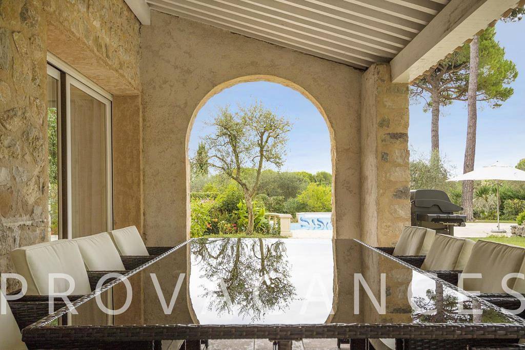 Beautiful Provencal holiday house with pool in Peymeinade in Peymeinade, Costa mediterránea (Francia)