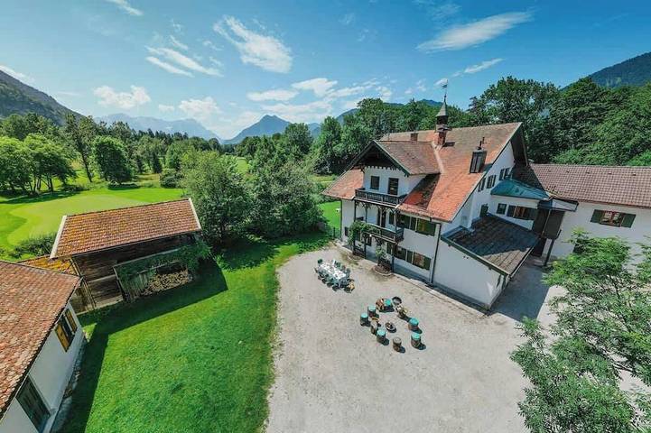 Chalet für 10 Personen, mit Garten in Oberau