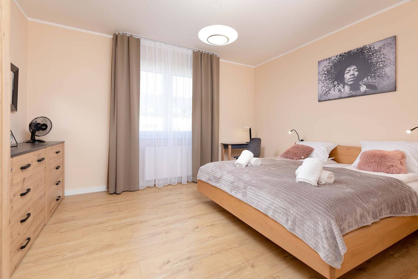 Geheel appartement, Spacious Apartment | Balcony | Private Parking in Darłówko, Darłowo