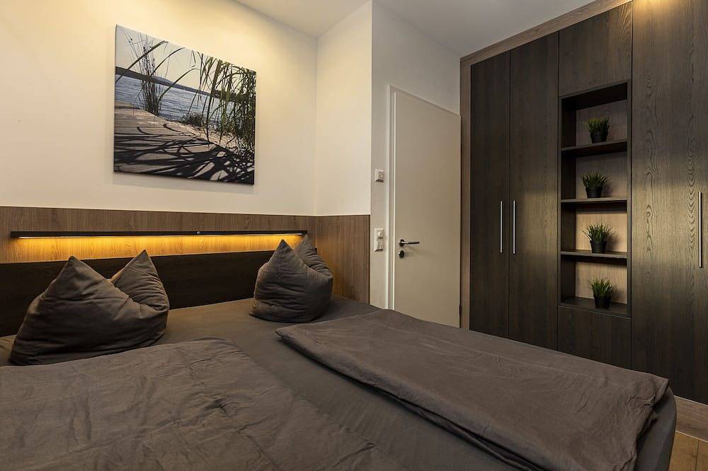 Traumhaus/Privatstrand 100m², Sauna,Kamin,Klimaanlage,Terrasse,Garten,Grill,Boot in Löbnitz, Sächsisches Burgen- und Heideland