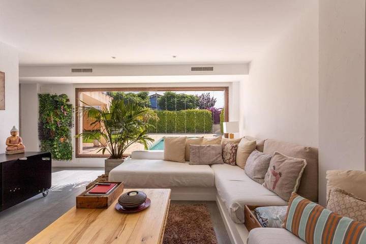 Villa pour 4 personnes, avec piscine ainsi que jardin et vue - 1