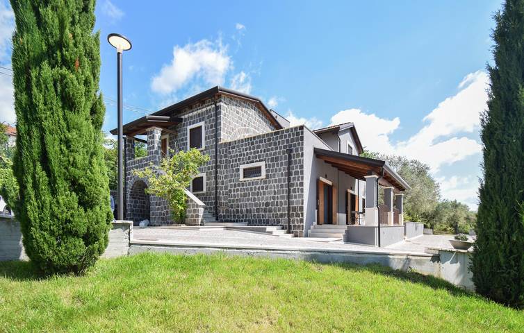 Ferienhaus für 11 Personen, mit Terrasse und Pool sowie Garten in Kampanien - 4