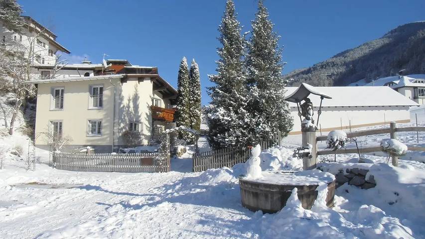 Ferienhaus für 11 Personen, mit Balkon in Tobadill - 2