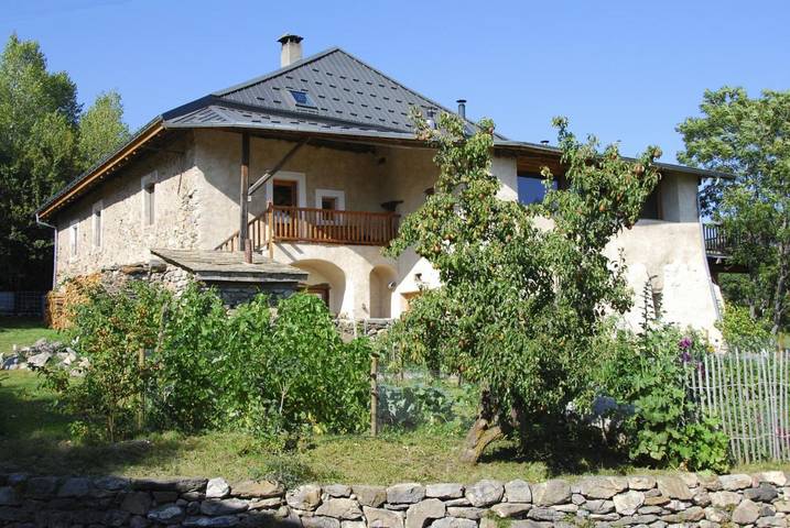 Location de vacances pour 2 personnes, avec Terrasse et Jardin à Châteauroux-les-Alpes - 2