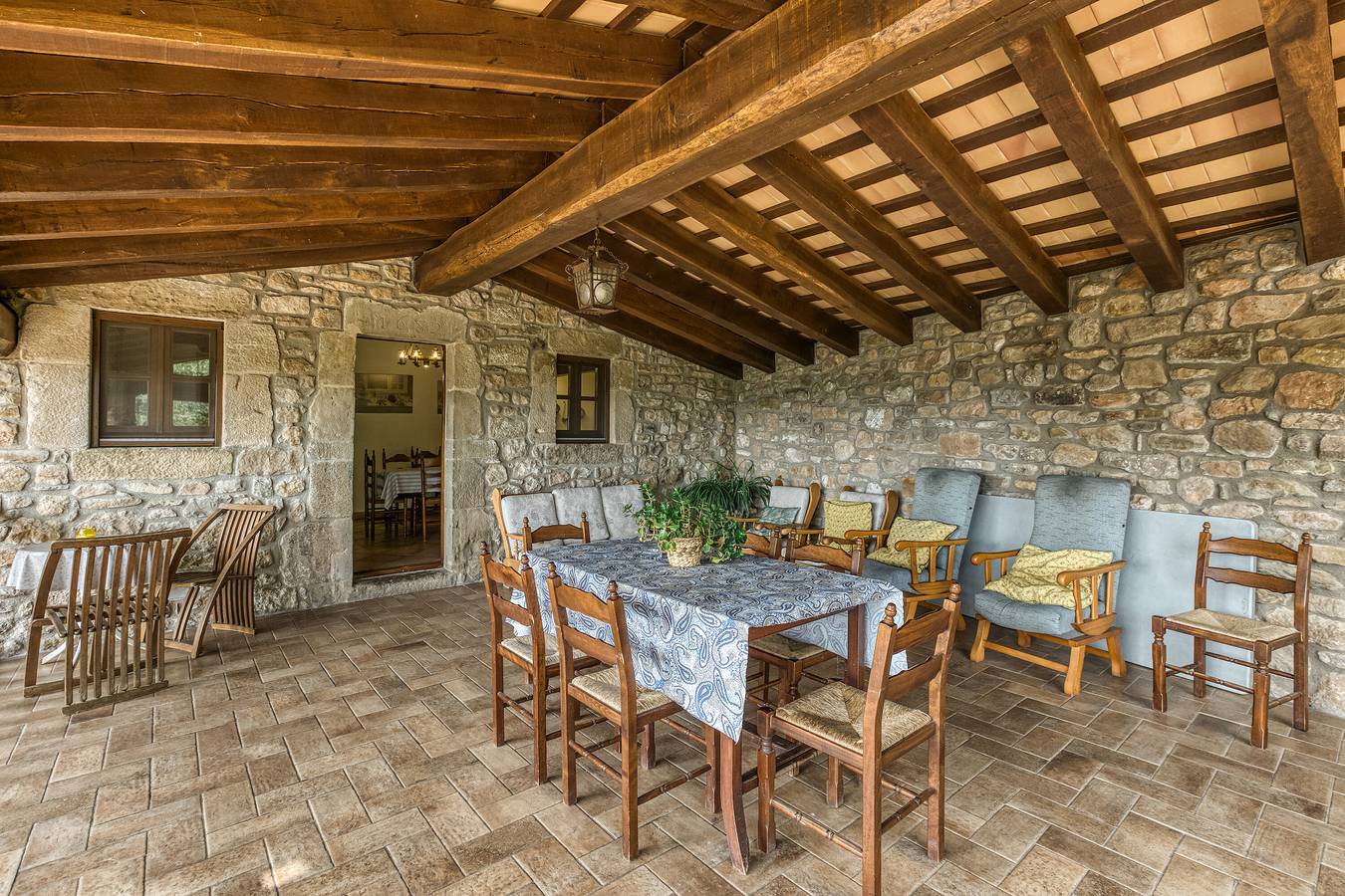 Casa Vacacional 'Can Tapis' con Vista a la Montaña, Piscina Privada y Wi-Fi in Camós, Pla de l'Estany