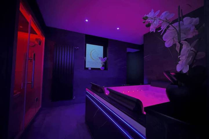 Location de vacances pour 2 personnes, avec jacuzzi à Oignies