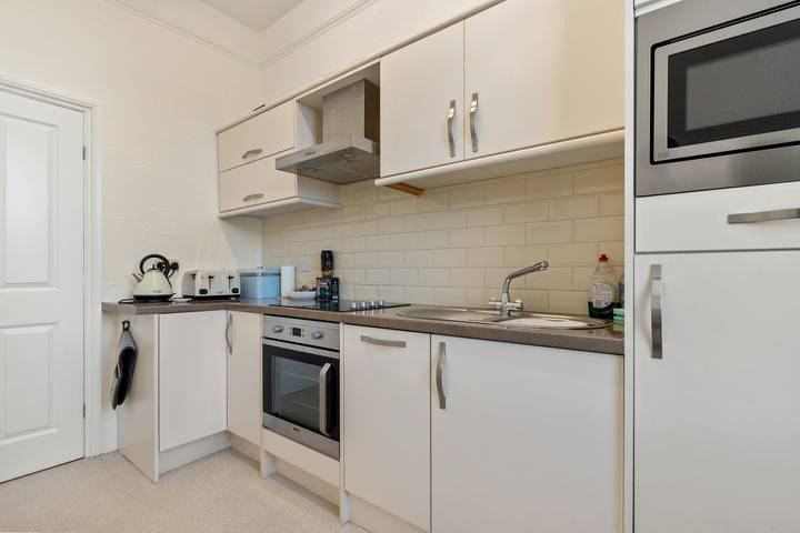 Entire apartment, Top Sail Apartment - Close to Town and Seafront in Tenby, Pembrokeshire