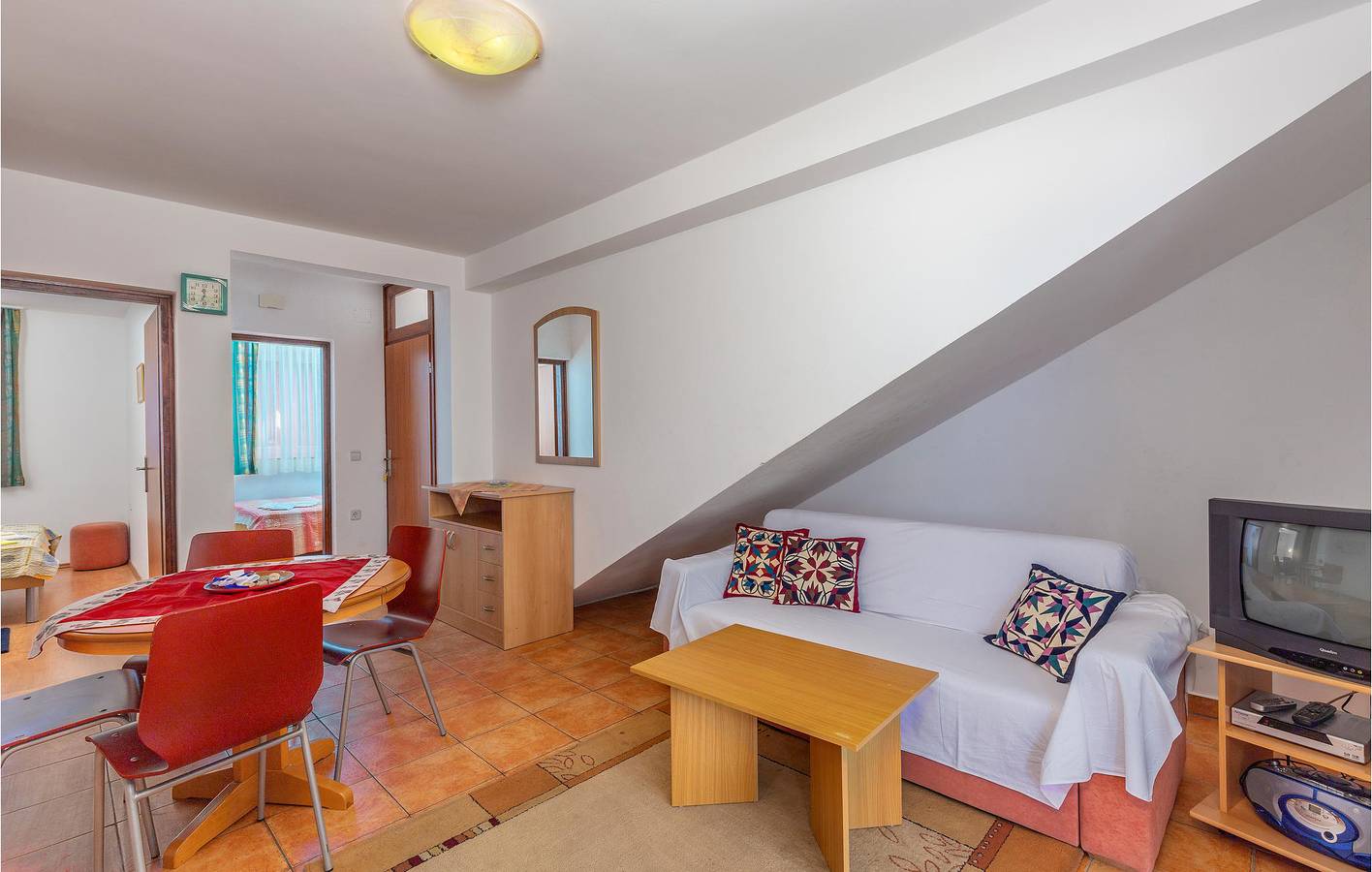 Ganze Ferienwohnung, Ferienwohnung für 5 Personen mit Terrasse in Punat, Krk