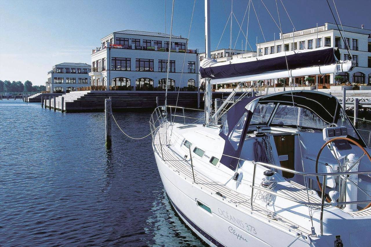 Yachthafenresidenz Hohe Düne in Hohe Düne (Warnemünde), Rostock