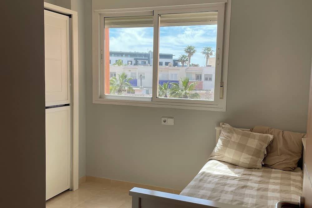 Entire apartment, Cozy apartment on the beach where you will find wonderful views. in Almerimar, El Ejido