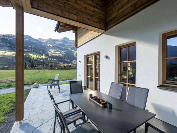 Chalet für 10 Personen, mit Sauna und Garten sowie Terrasse in Bad Hofgastein