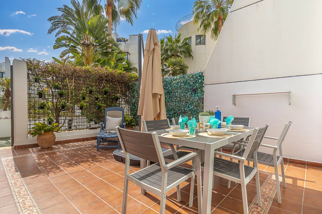 Entire apartment, Marbella pool House Gf55on sea shore in Marbella Centre, Marbella