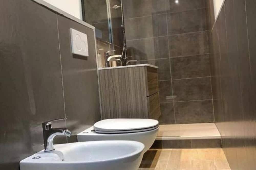 Klemi- Stanza Doppia con Bagno Privato in Trento, Prealpi Gardesane