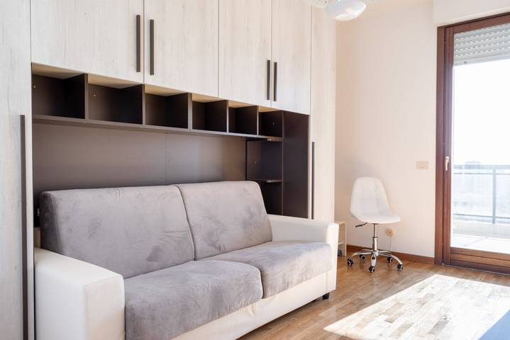 Entire apartment, Guesthost - Bright Apartment with Terrace x6 in Ponte San Giovanni, Perugia