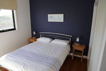 Holiday Home for 10 People in Surf Beach, Philip Island, Photo 1