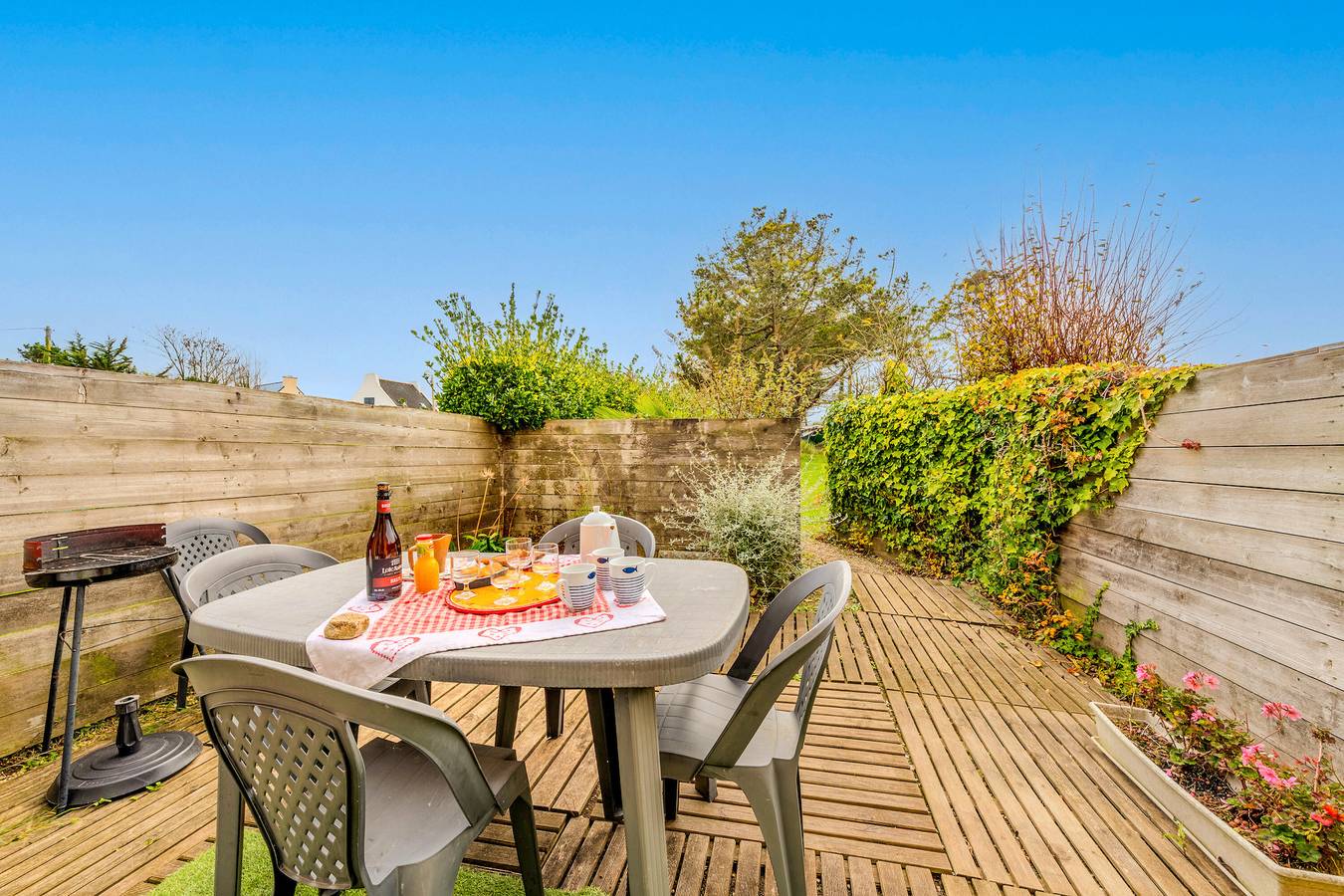 Maison de Vacances 'Ty Per - Les Gîtes Marins Des Abers' avec Vue sur Mer, Terrasse Privée et Wi-Fi in Plouguerneau, Région de Brest