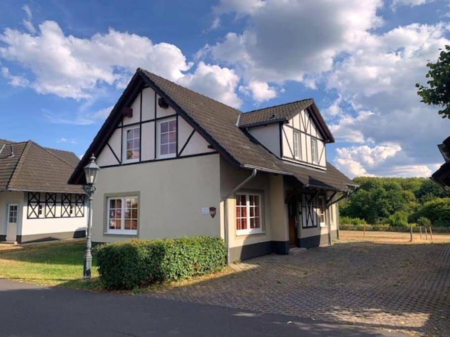 Six-Bedroom House in Ediger-Eller, Cochem-Zell