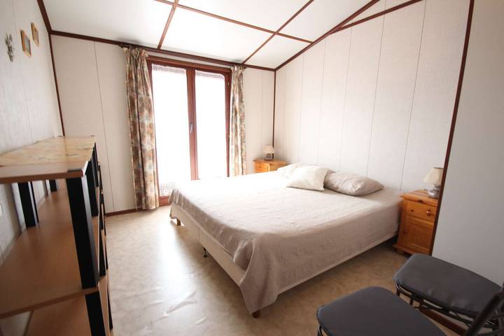 Village vacances pour 7 personnes, avec piscine et balcon dans Occitanie - 3