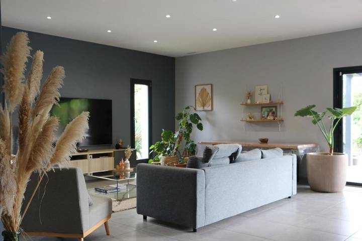 Location de vacances pour 5 personnes, avec vue et terrasse ainsi que piscine et jardin à Beaulieu (Hérault) - 3