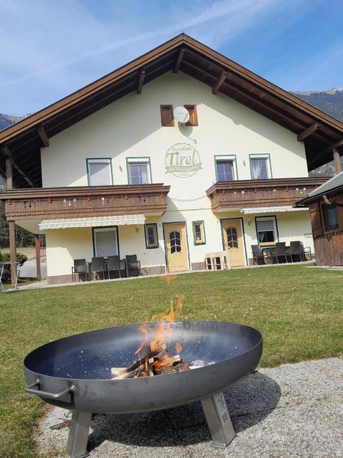 Landhaus Tirol in Hermagor, Hermagor-Pressegger See