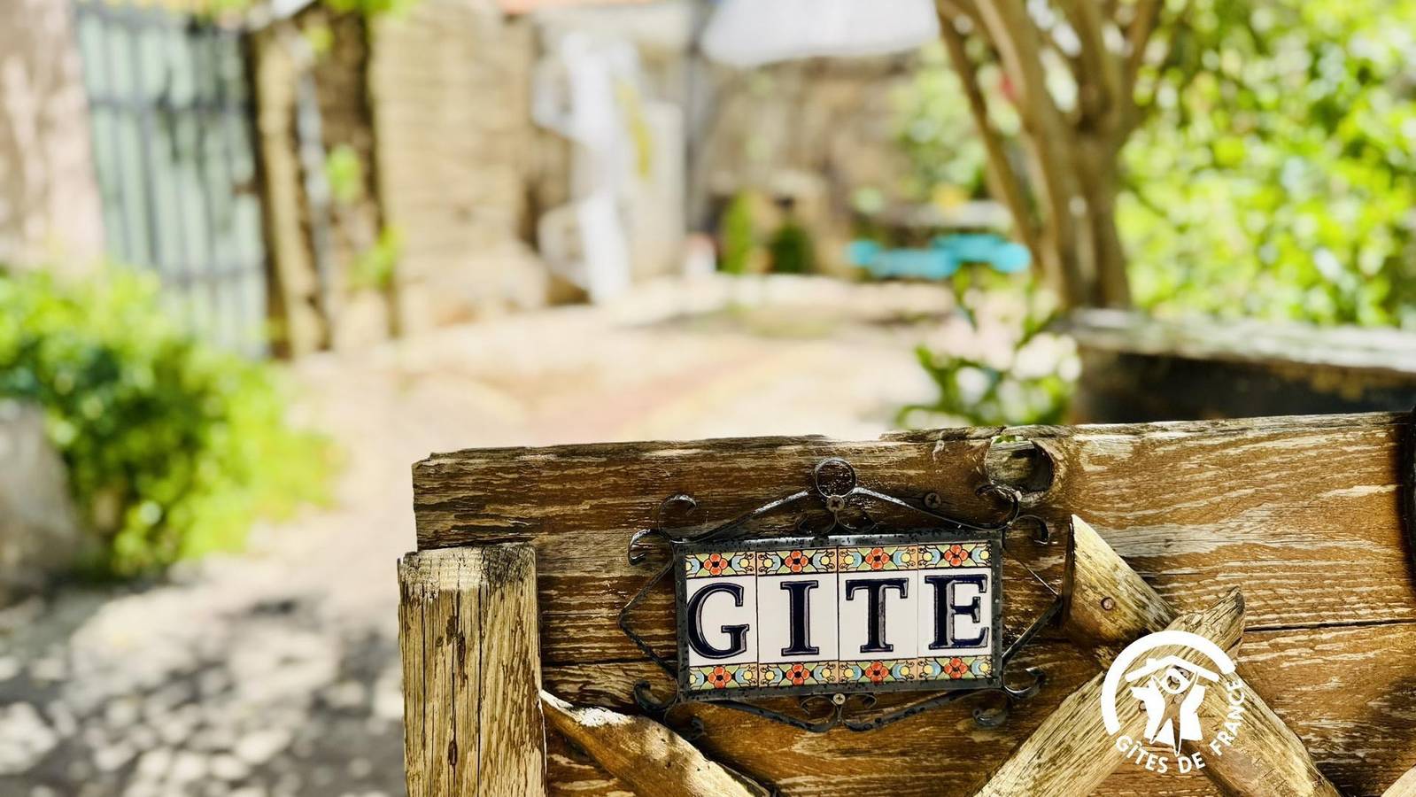 Le Laurier Fleuri in Montredon-des-Corbières, Region de Narbonne