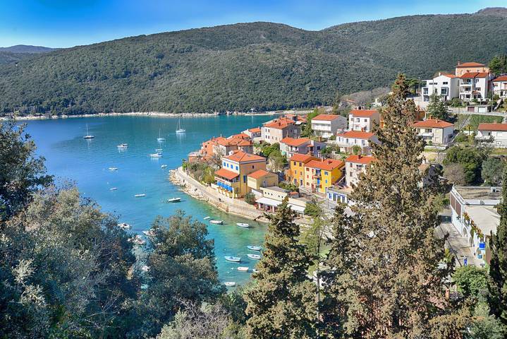 Appartement entier, Appartement de vacances pour 4 personnes avec terrasse in Rabac, Labin-Rabac