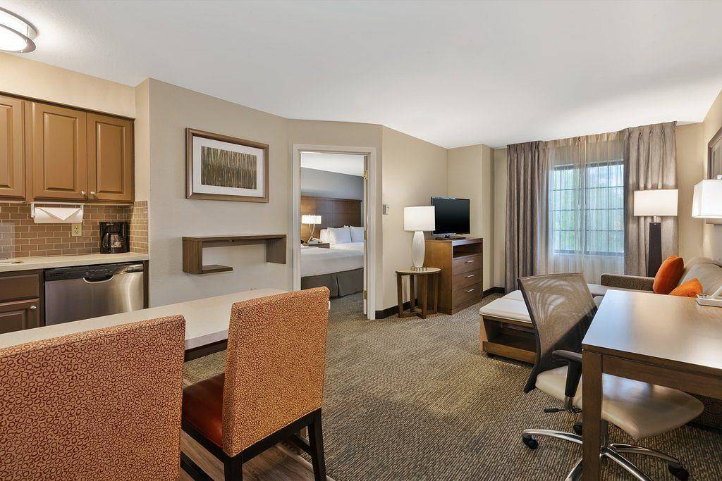 Appartamento intero, Staybridge Suites Kalamazoo in Kalamazoo, Contea di Kalamazoo