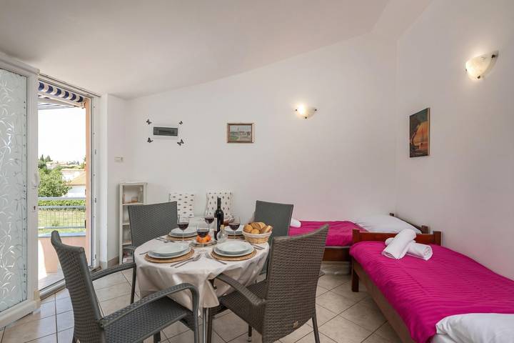 Ganze Wohnung, Peaceful Retreat With Terrace 2 in Marčana, Südküste Istrien