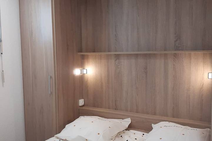 Gîte pour 4 personnes, avec balcon dans Plage Du Porigo - 2