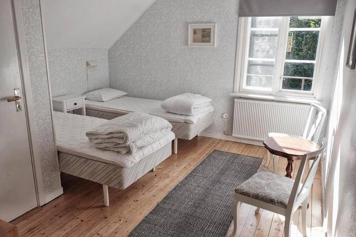 Hostel für 2 Personen, mit Terrasse und Garten in Ödeshög - 2