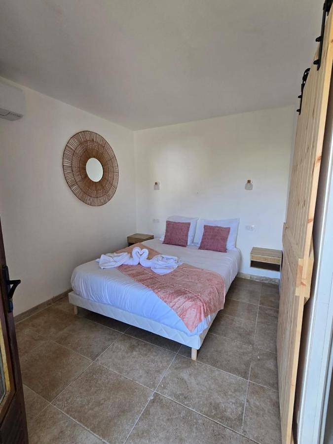 Chambre d’hôte pour 2 personnes, avec Terrasse à Saintes-Maries-de-la-Mer - 2